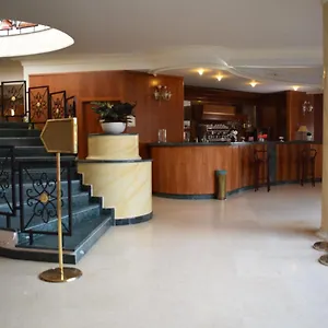 4* Hotel Peretti