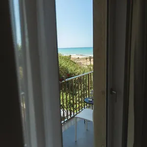 Bed & Breakfast A Due Passi Dal Mare, Gela
