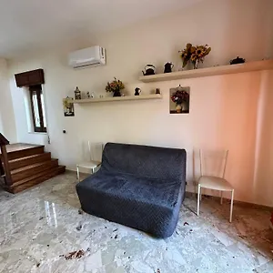 - Piazza Grande Bed & Breakfast